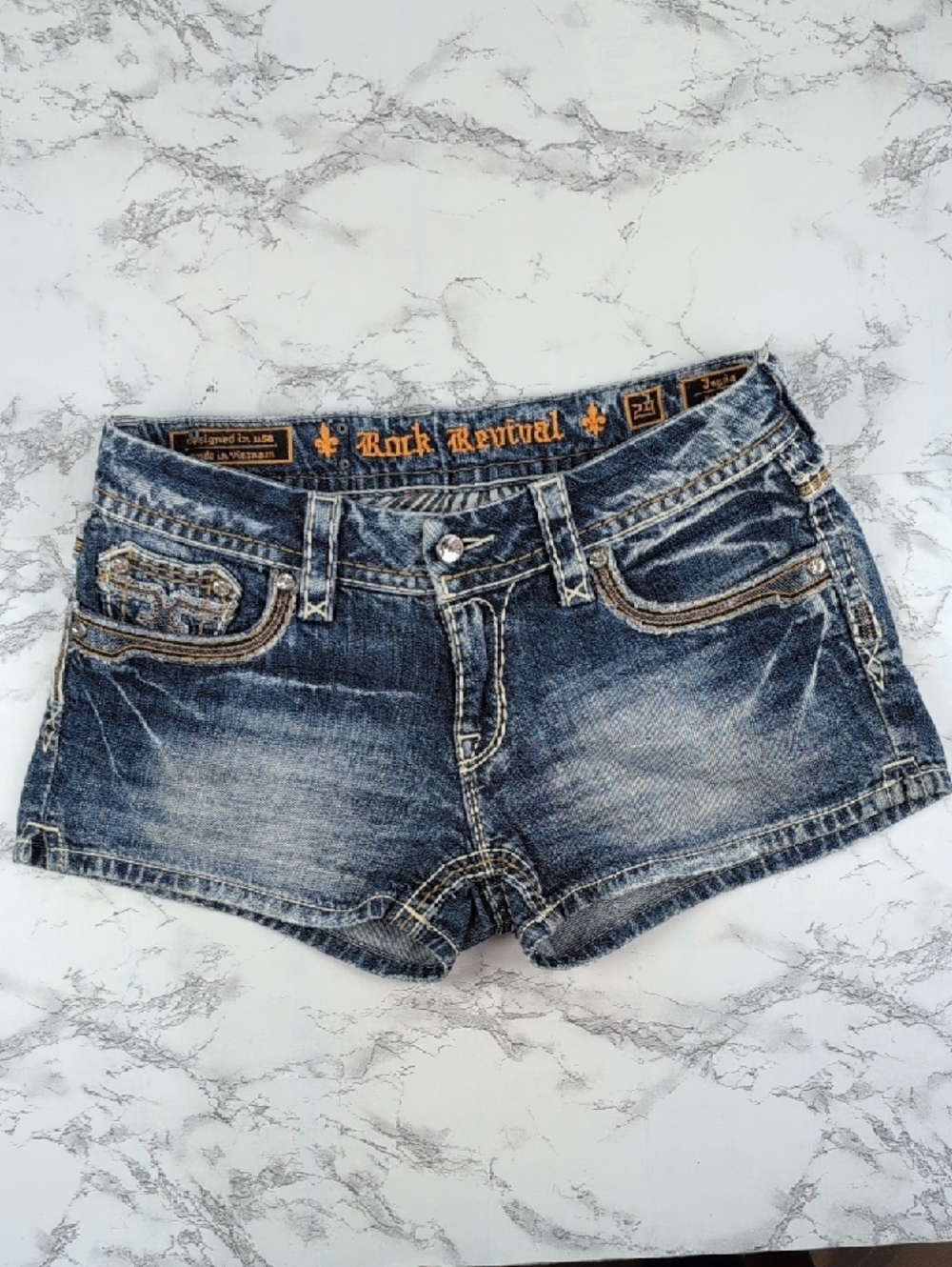 Rock Revival Jayna Shorts Size 29 Distressed Rhinestone Low Rise
Description - Picture 2 of 13